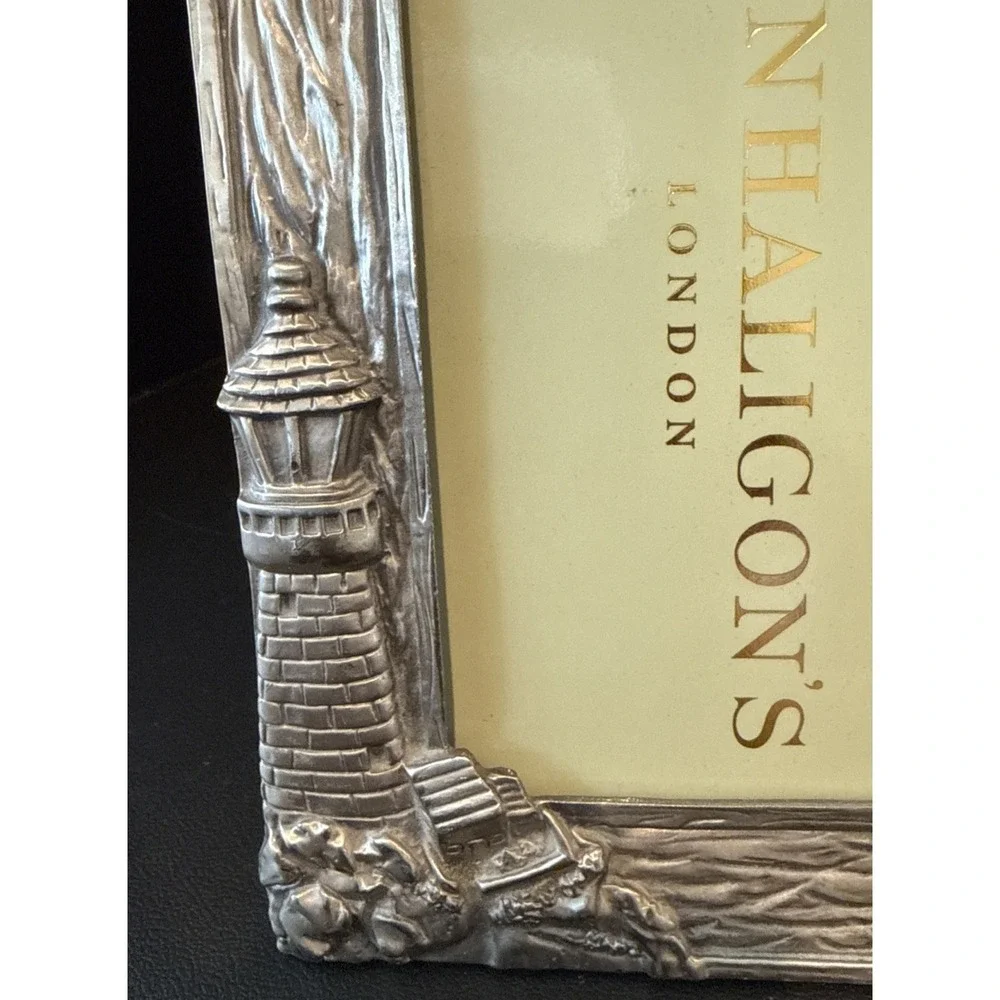 Silver Metal Picture Frame‎ 3 Dimensional Sailboat Lighthouse N0 GLASS 6 X 4